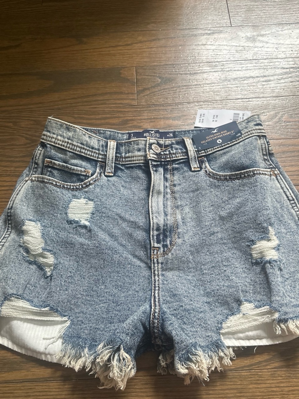NWT* Hollister Light Wash Distressed Denim Jean Shorts